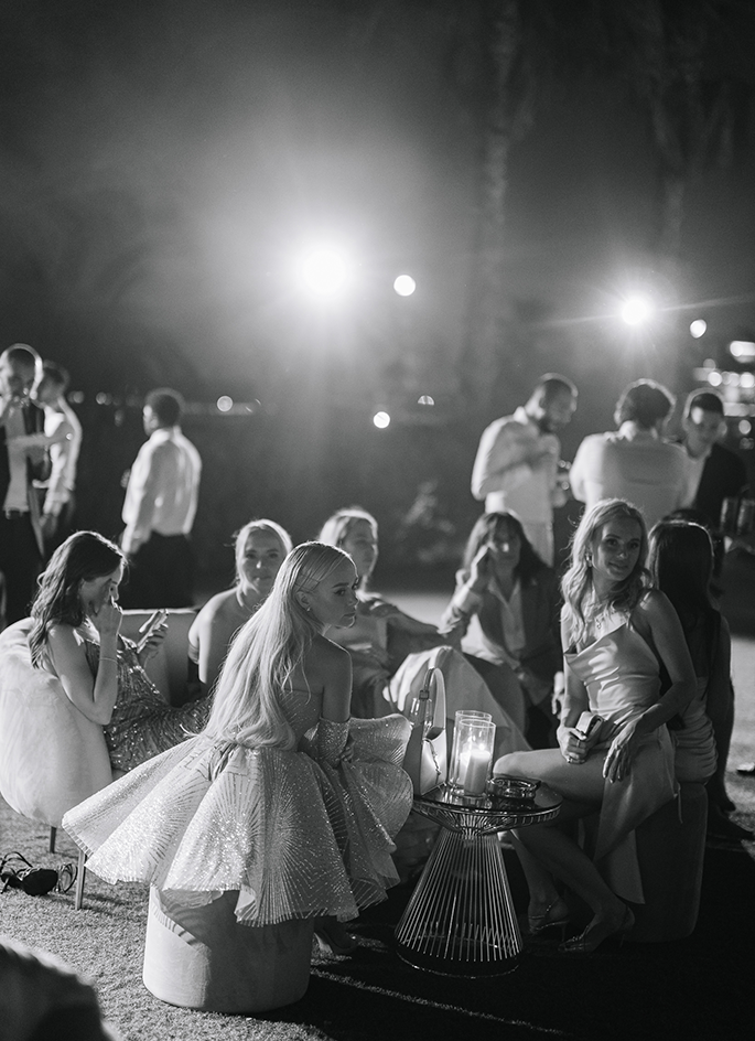 свадебное агентство, организация свадьбы, свадебное платье, букет, свадебный декор, свадебный фотограф, свадебный видеограф, свадебный банкет, свадебный стилист, свадебный букет, свадебное путешествие.