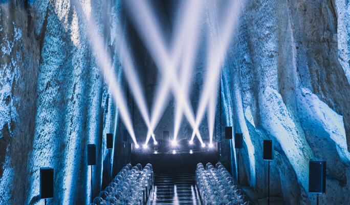 свадьба в пещере